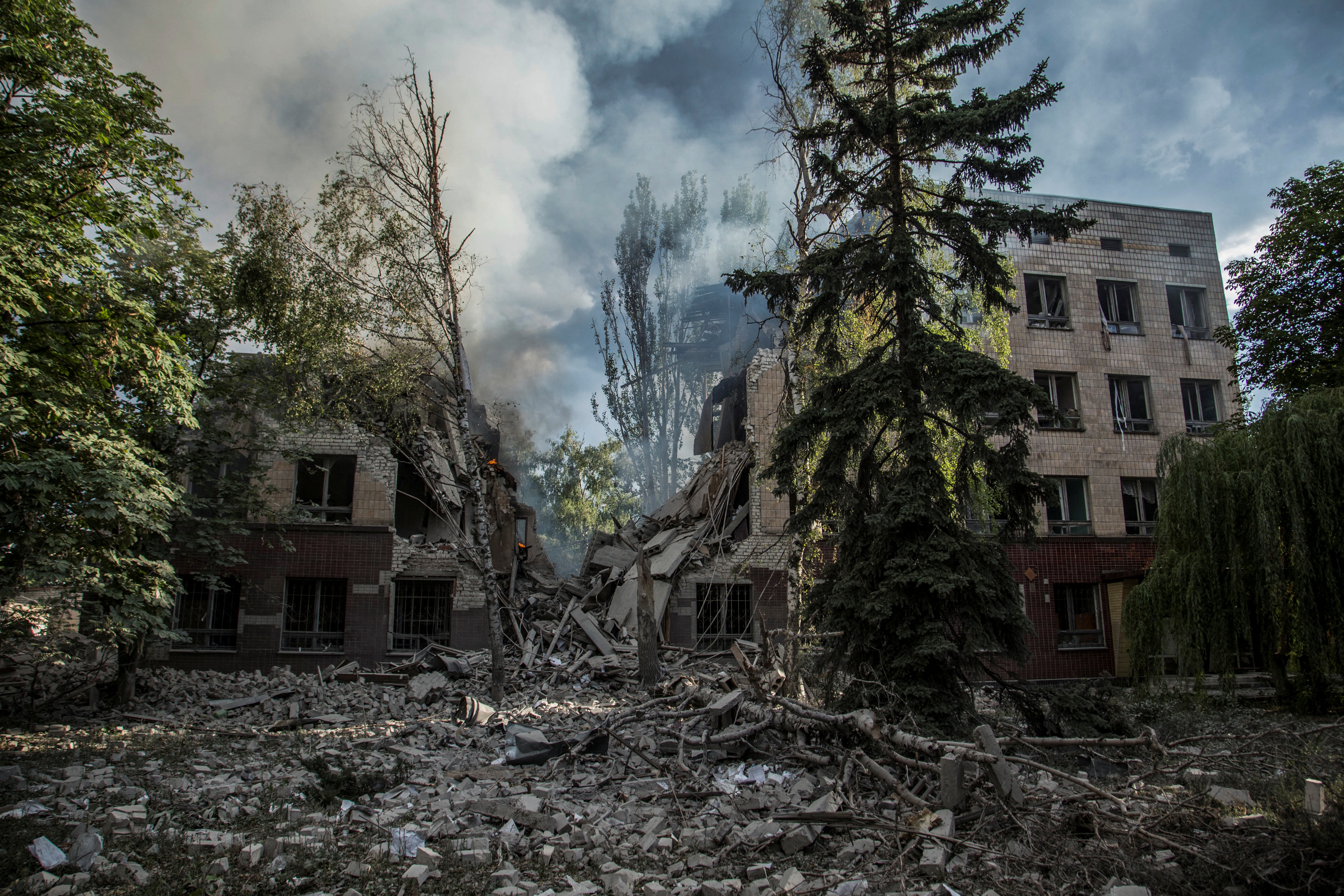 image Russian forces turn sights on Lysychansk in battle for eastern Ukraine