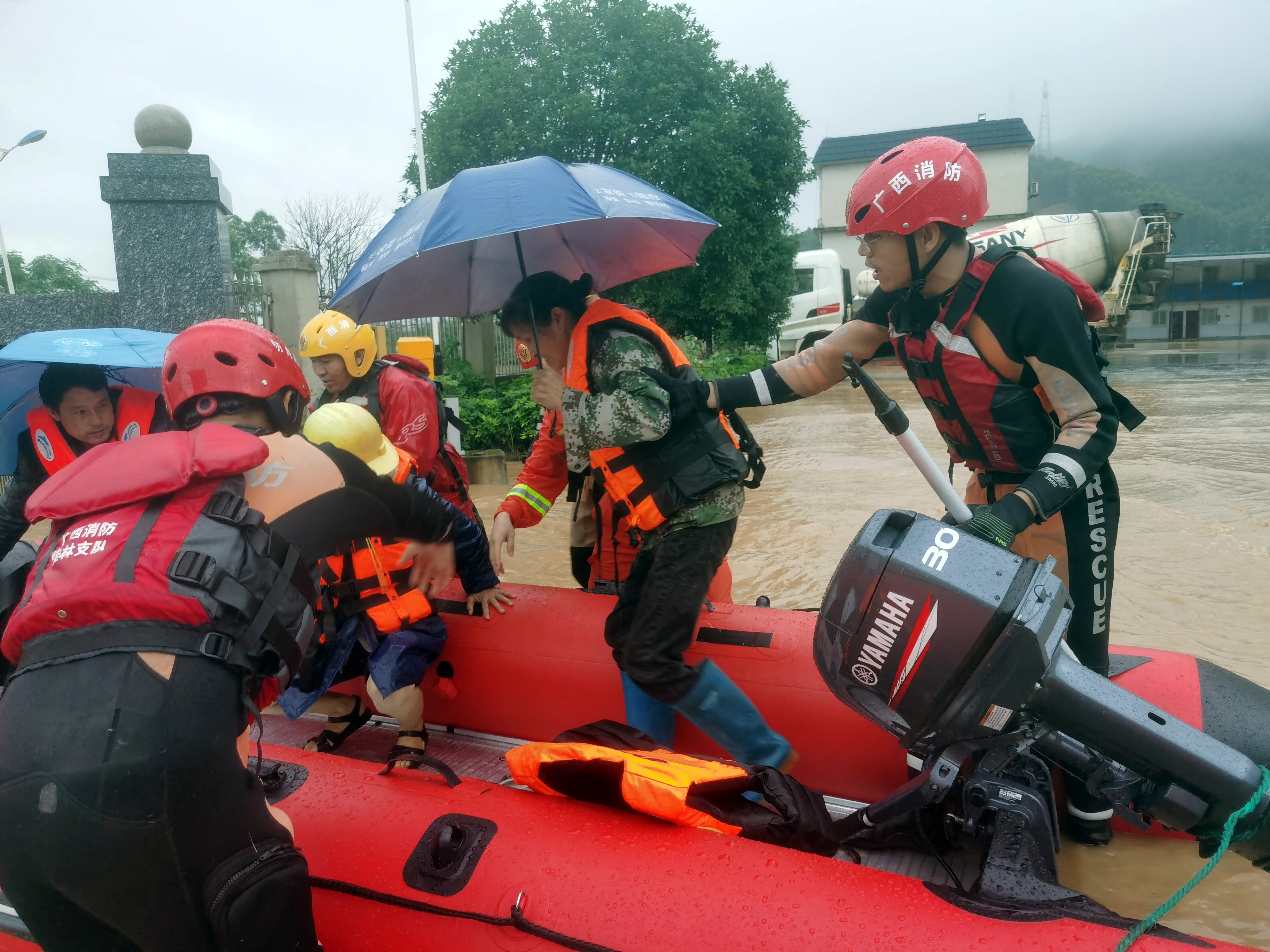 image South China provinces raise alerts over historic flooding