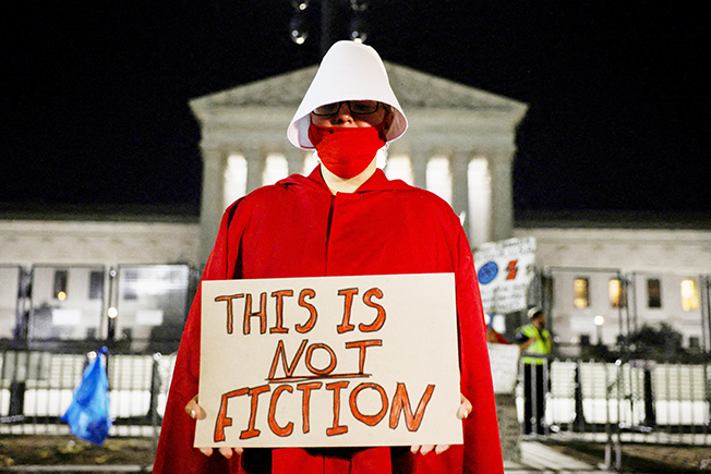image Tears, bubbles, defiance outside US Supreme Court after abortion ruling