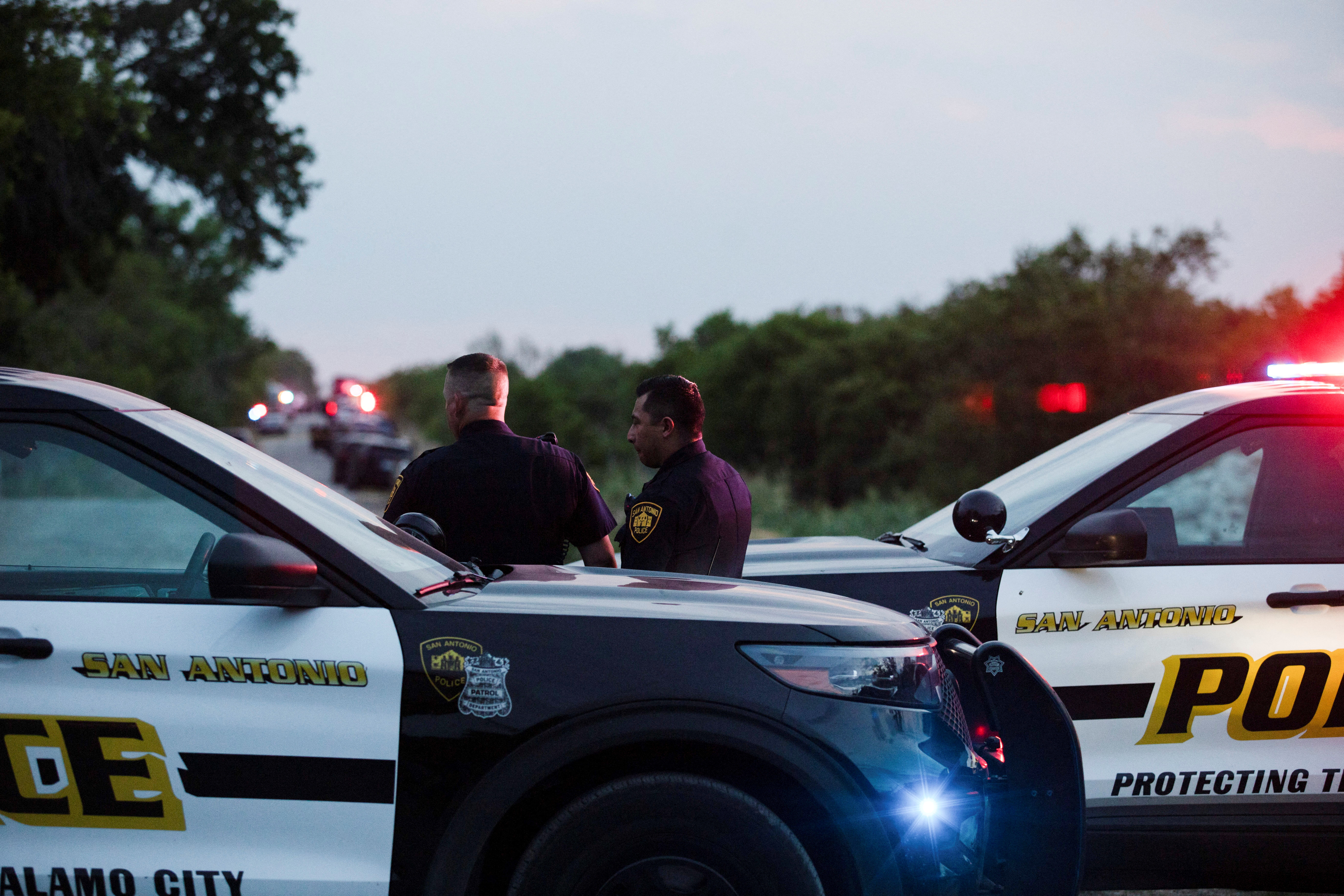 image Stacks of bodies&#8217;: 46 dead migrants found in abandoned Texas truck (Update)
