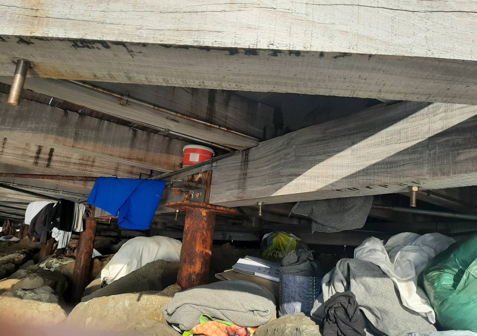 image Limassol authorities mobilise after migrants found living rough