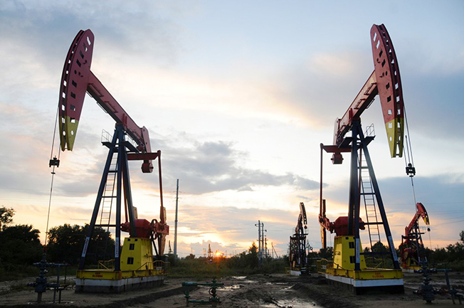 image EU plans to make fossil fuel firms share excess profits, draft shows