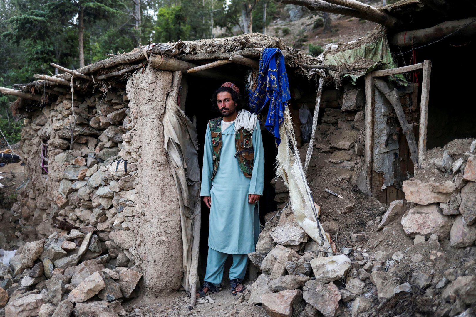 image Afghanistan earthquake survivors unsafe as aftershocks continue
