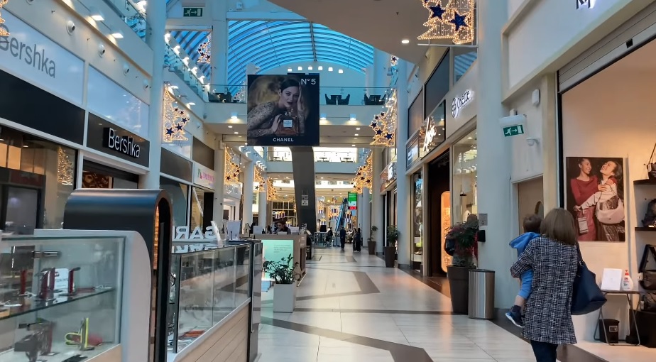 image Consumers adjust to new market conditions
