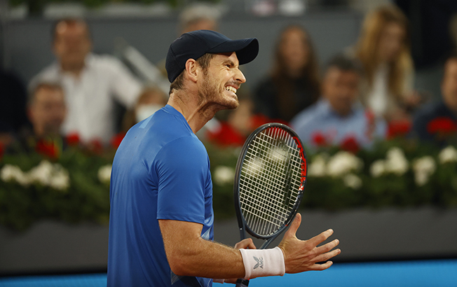image Murray says still planning to play at Wimbledon