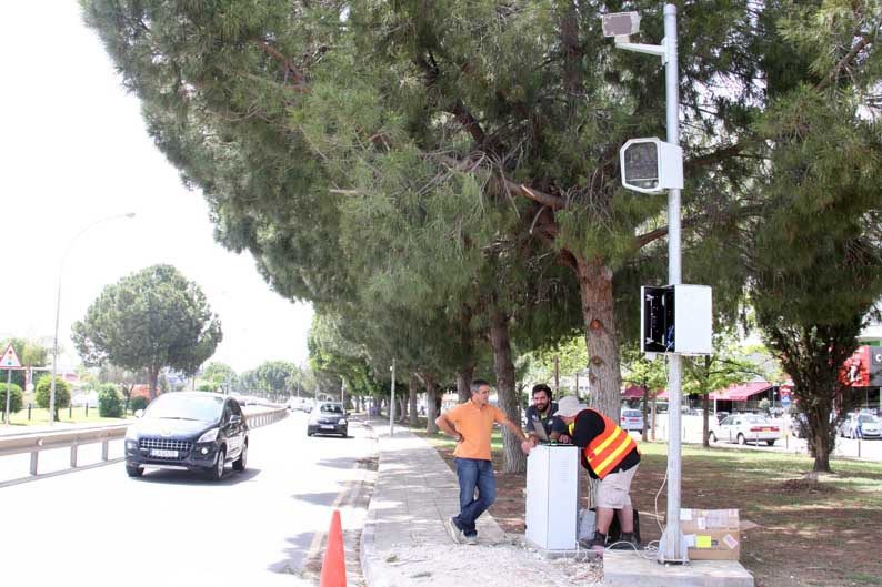 image Warning to be sent to firm operating traffic cams, Karousos says (Update 2)