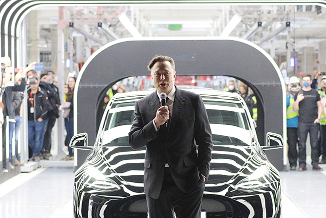 image Elon Musk, at trial, says he was sure Saudis backed taking Tesla private