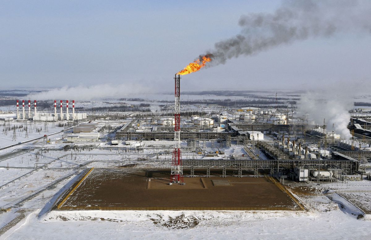image Oil prices volatile ahead of G7 discussions on Russian exports
