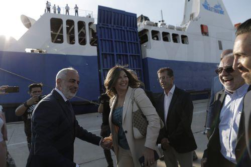 image First ferry docks in Greece, hailed as &#8216;very positive&#8217; (updated)