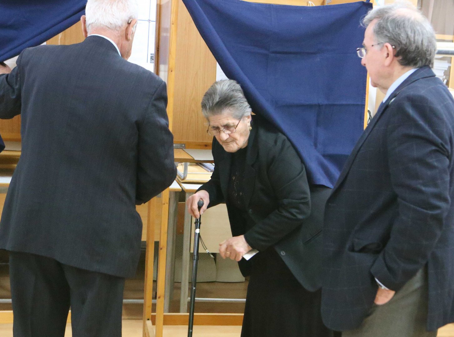 image One of four independent presidential candidates pulls out of alliance