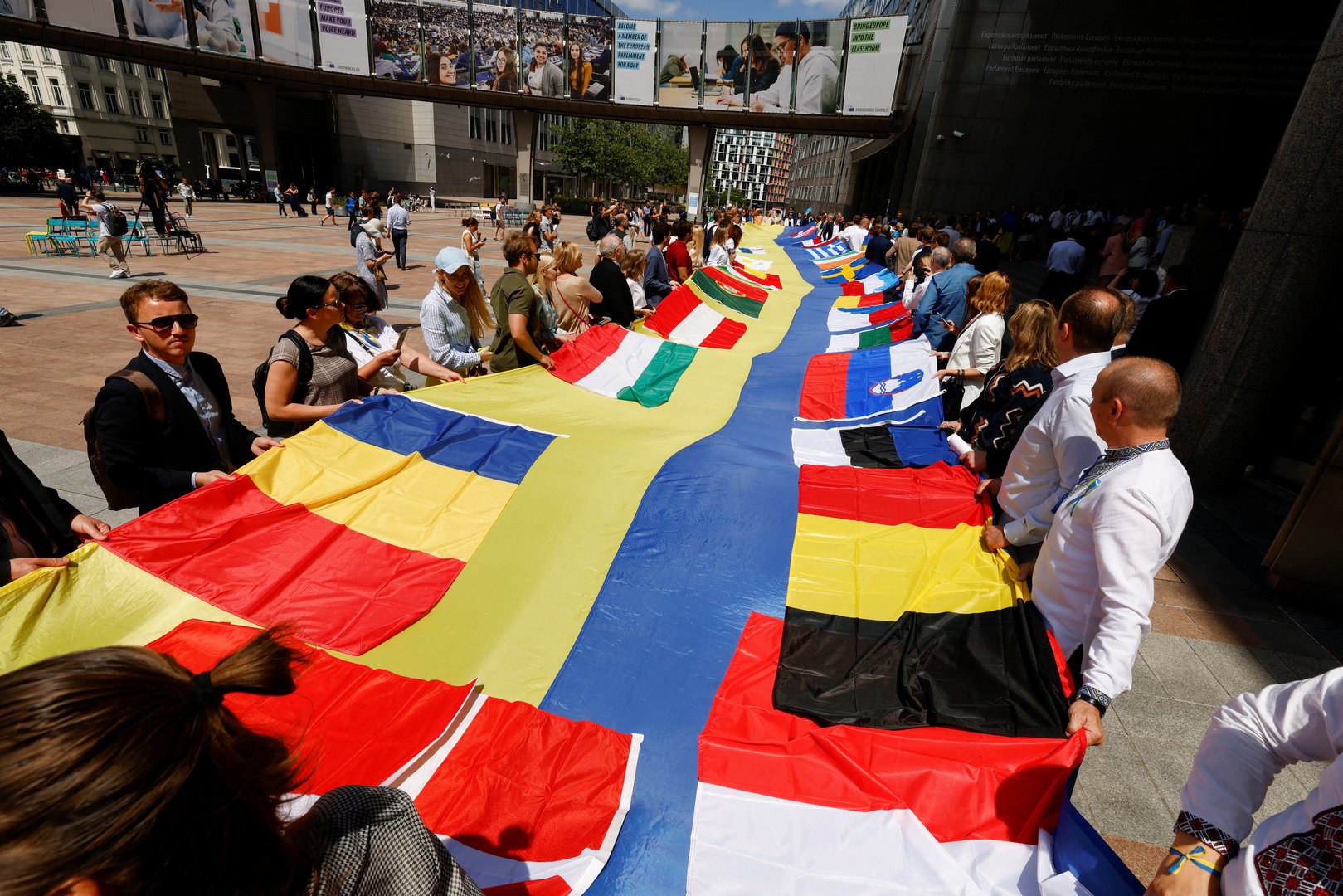 image We&#8217;ll be with you on &#8216;long road&#8217; to membership, EU tells Ukraine