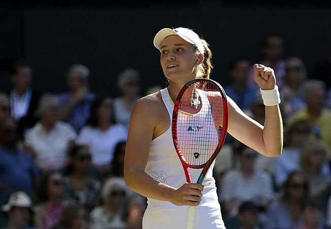 image Clinical Rybakina powers into Wimbledon final