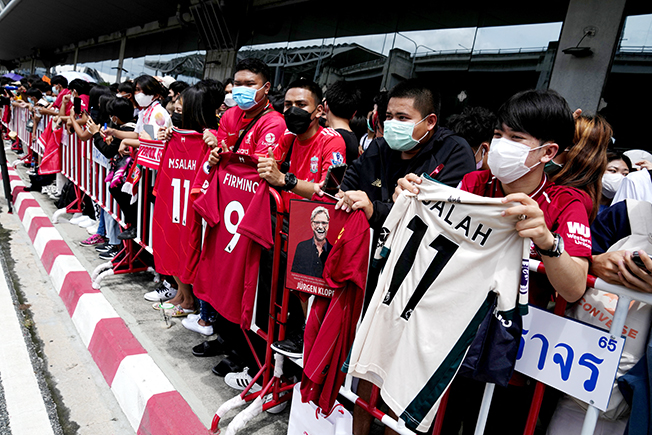 image Klopp keen to repay fans for fervent welcome to Thailand
