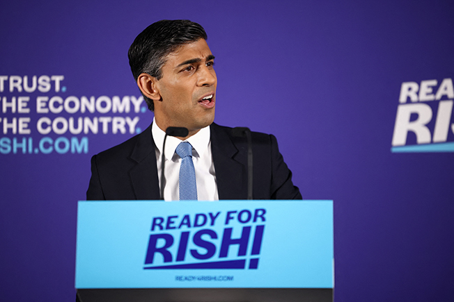 image Increasingly bitter race to replace UK PM Johnson narrows to four