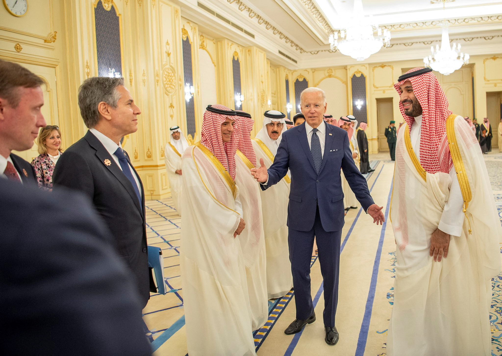 image Biden hopes for more oil and Israeli integration at Arab summit in Saudi