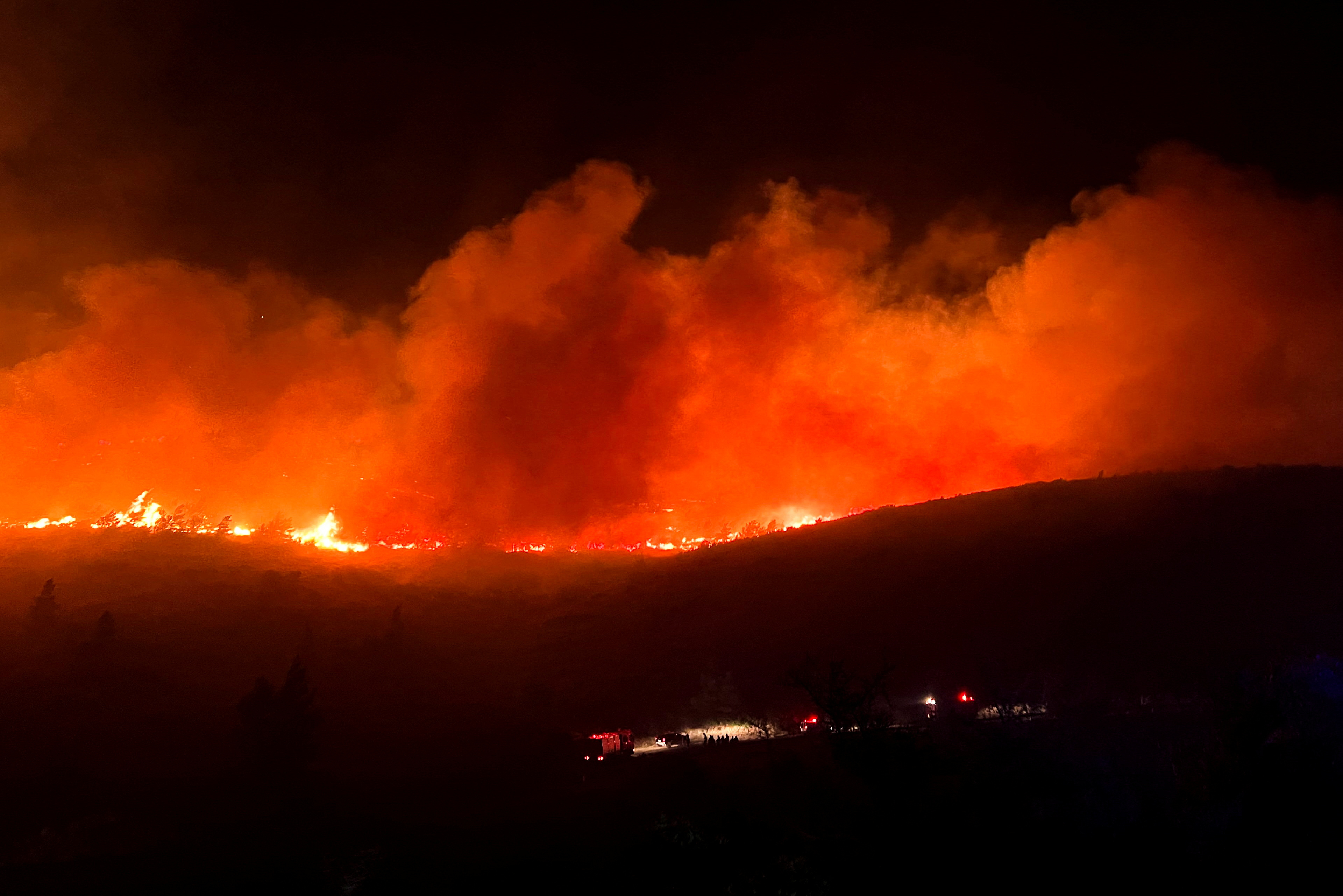 image Wildfire rages near Athens; homes damaged, hospital evacuated