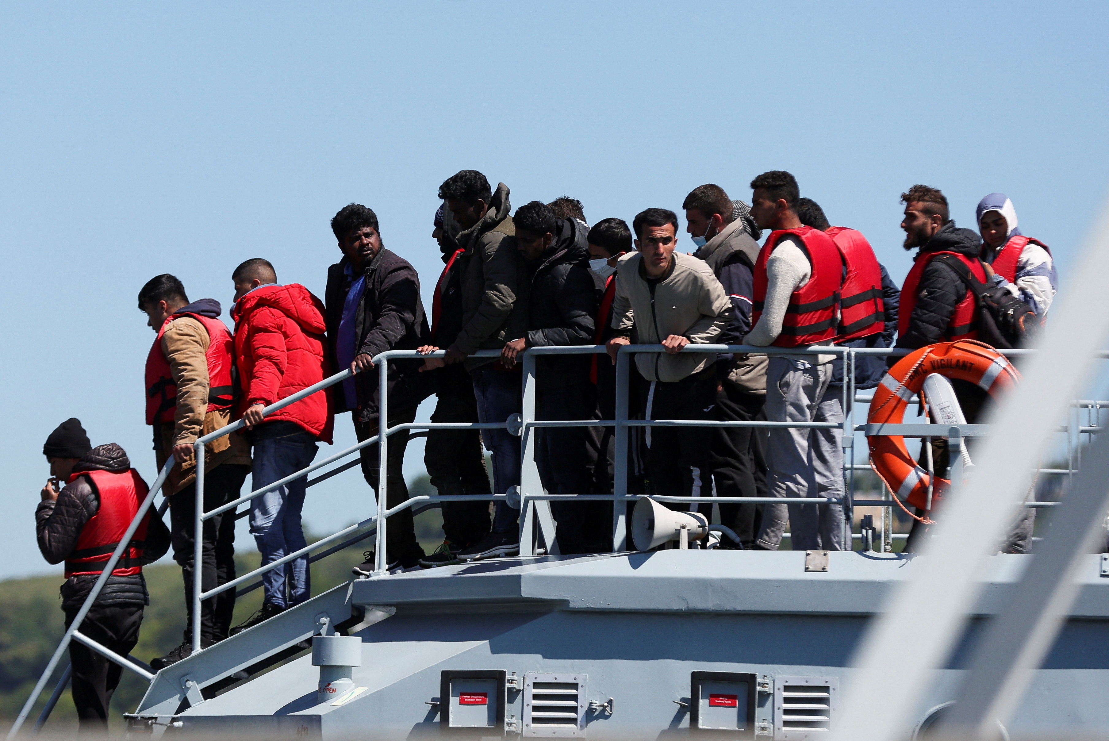 image UK&#8217;s handling of migrants arriving by boat is unacceptable &#8211; official report