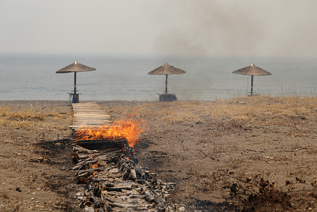 image Greek authorities evacuate coastal properties on Lesbos as wildfire spreads