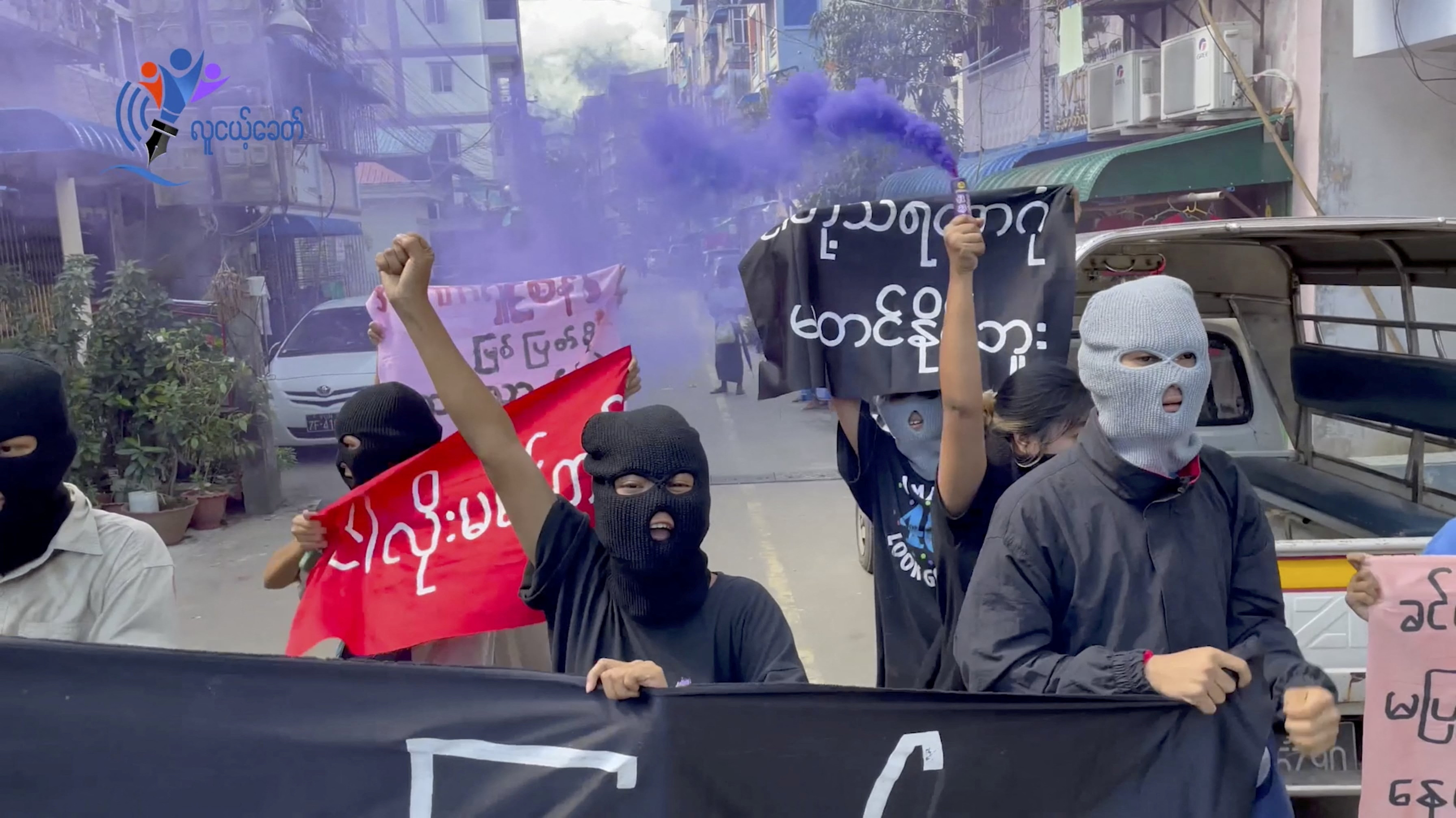 image Air strike during Myanmar concert kills at least 50