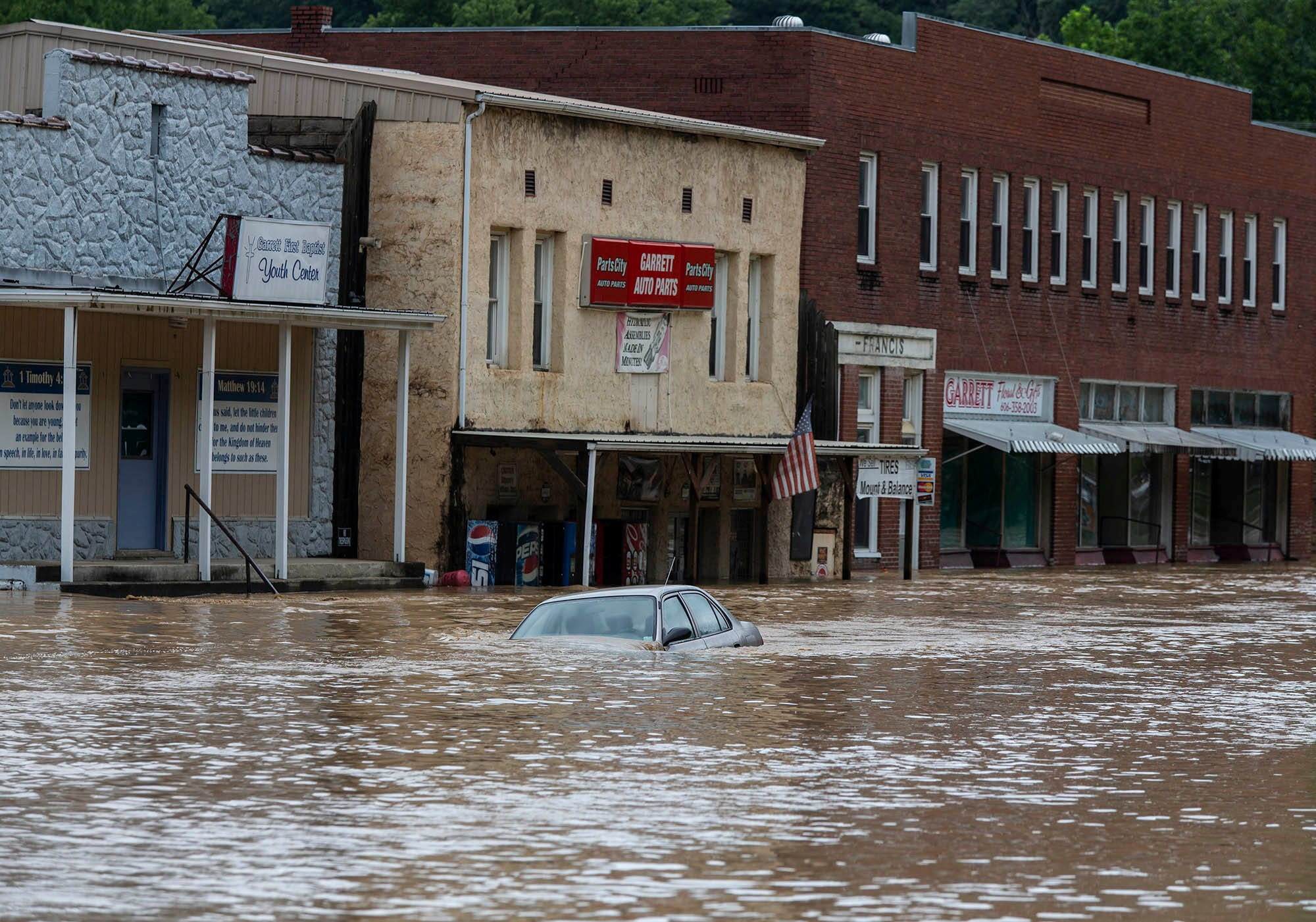 image Kentucky floods kill 8, death toll expected to rise