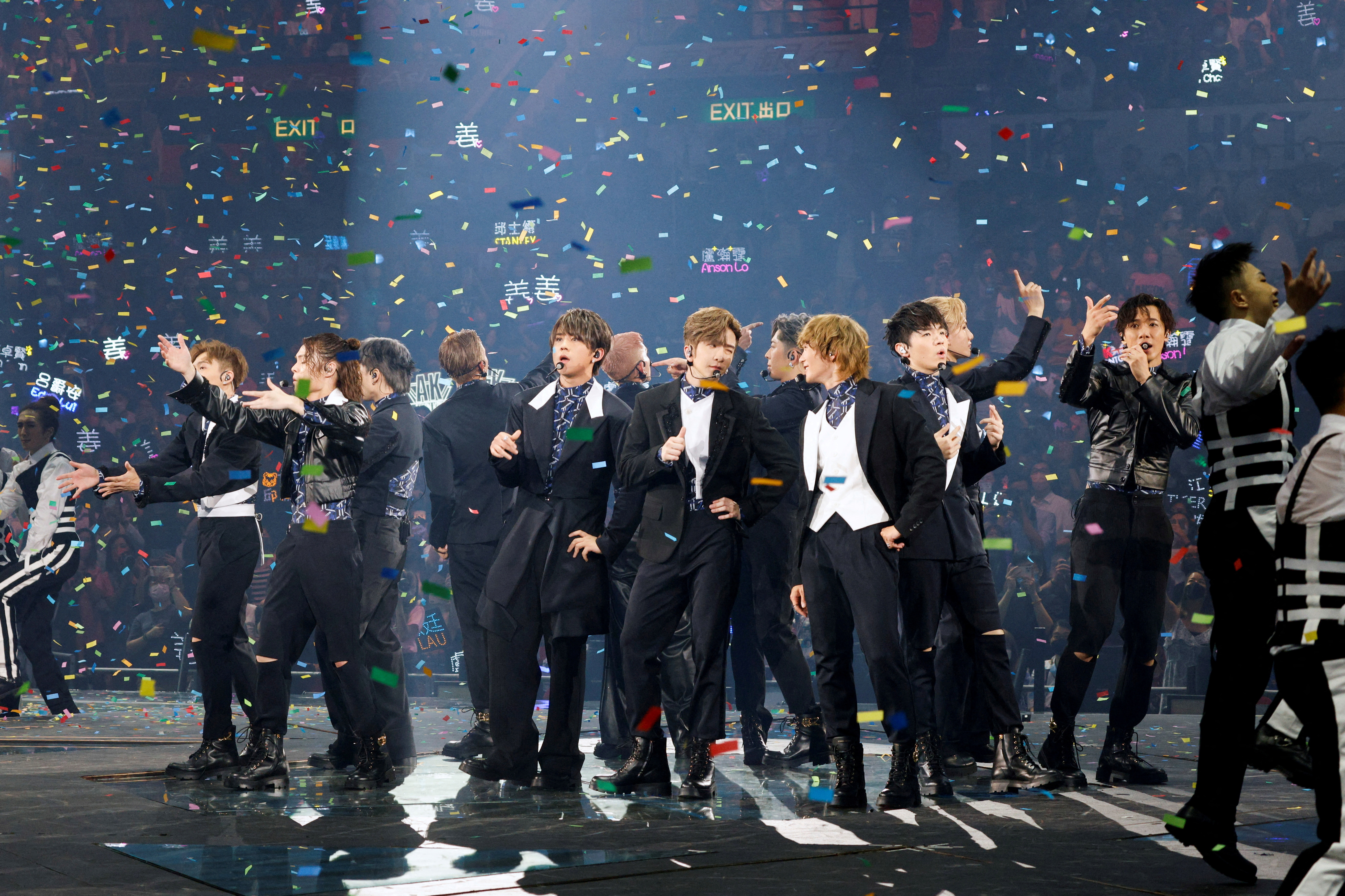 image Giant video screen falls on boyband Mirror dancers at Hong Kong concert