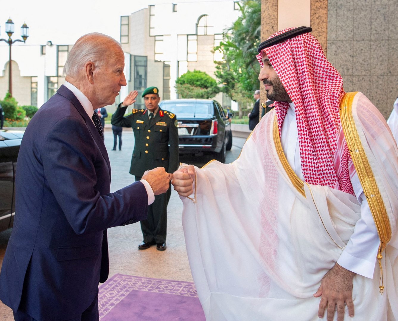 image Biden starts sensitive Saudi Arabia visit, no immediate oil pledge expected (Update)