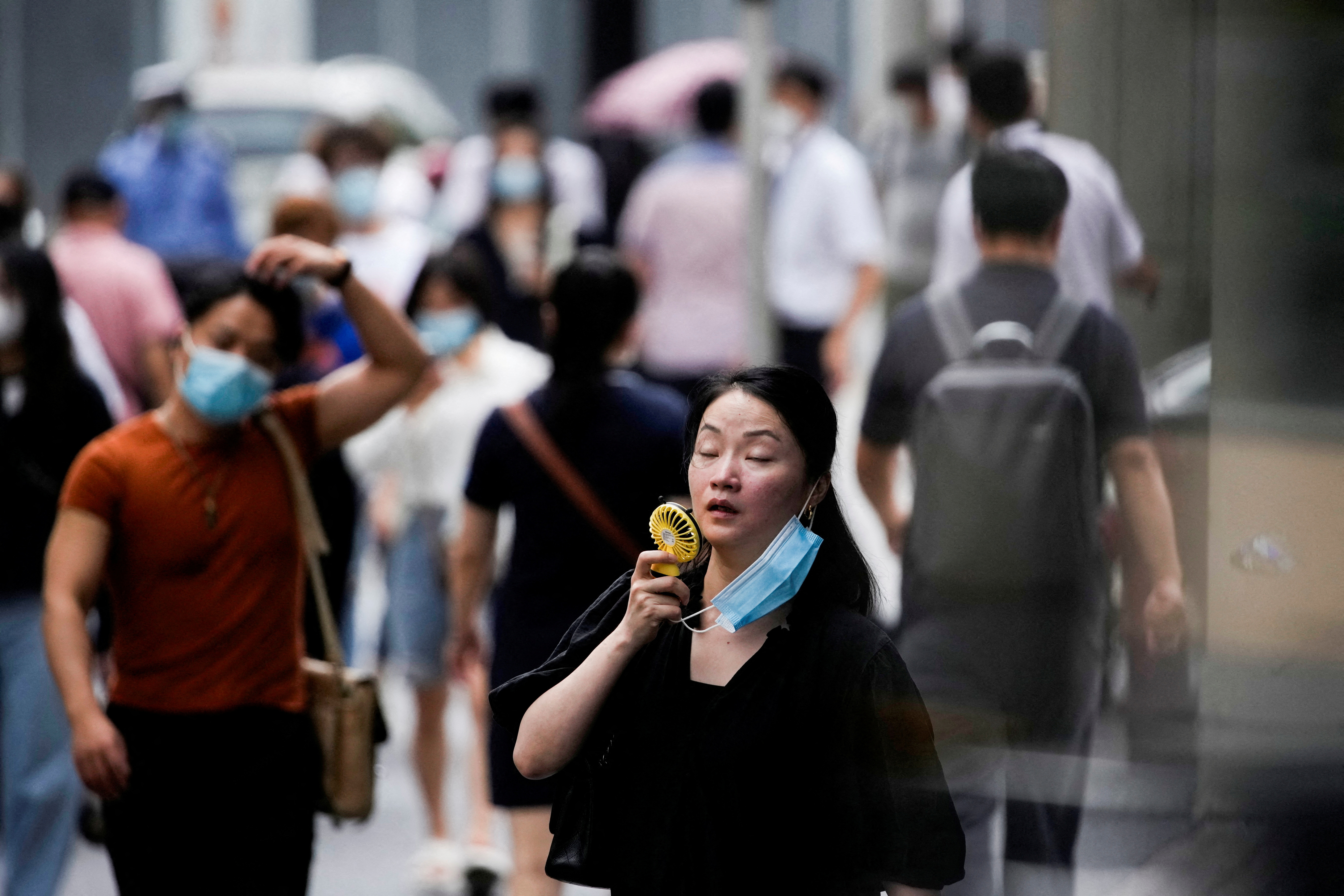 image China&#8217;s Xinjiang warns of floods, cotton risks amid sizzling heatwaves