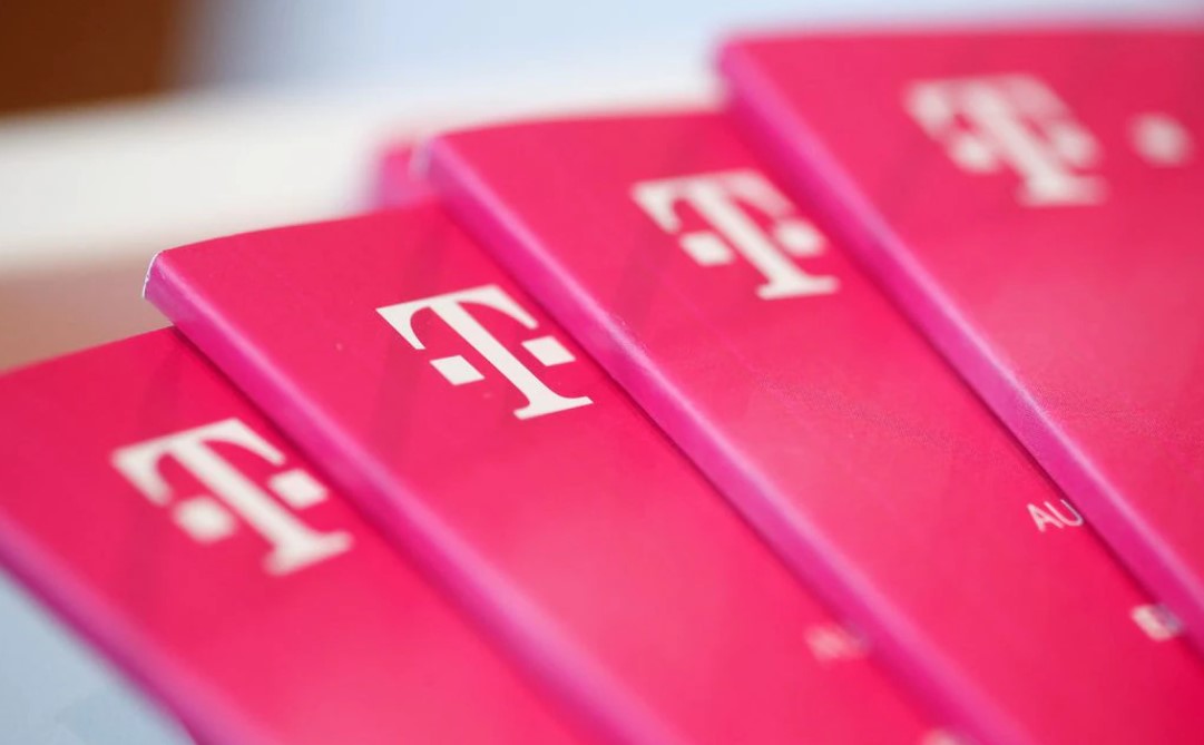 image Deutsche Telekom to sell towers stake for $17.5 bln