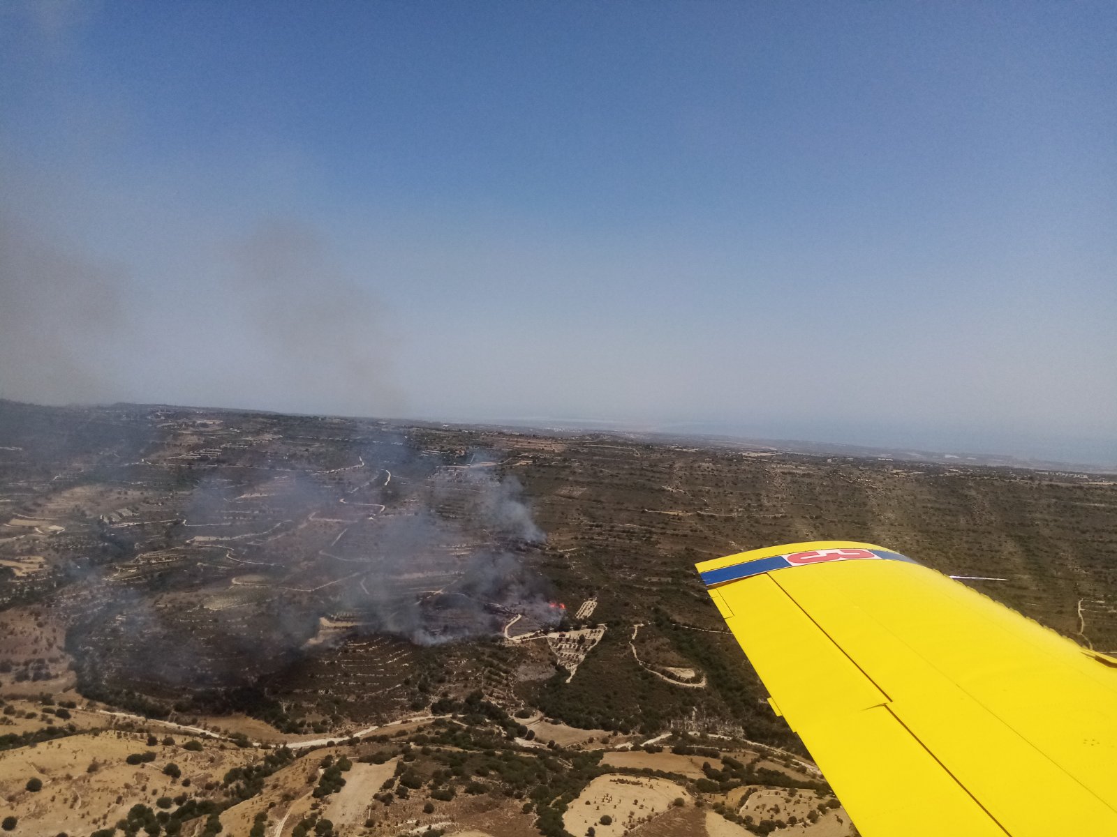 image Firefighters bring Pachna-Kivides blaze under control (Update)