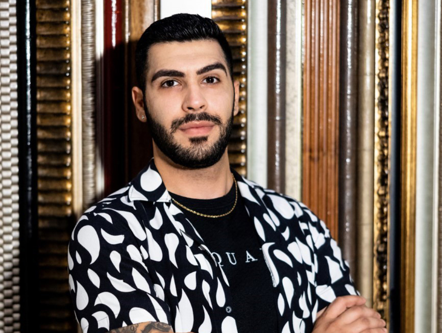 image A minute with George Xrusos Singer