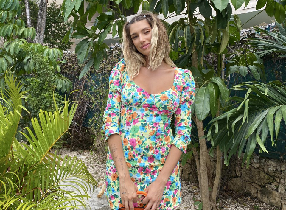 image A minute with Olivia Constantinides Influencer, Make-up artist, Traveller