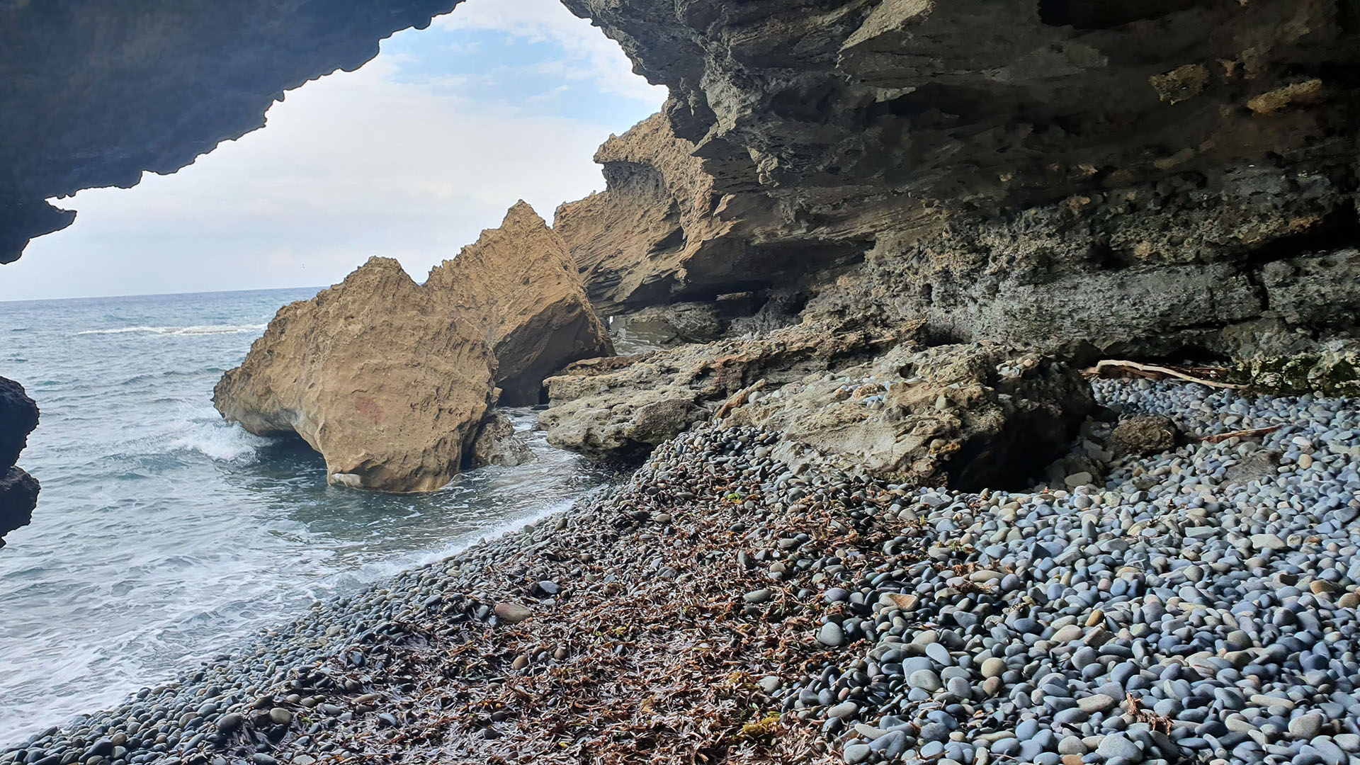 travel2 dragon's cave