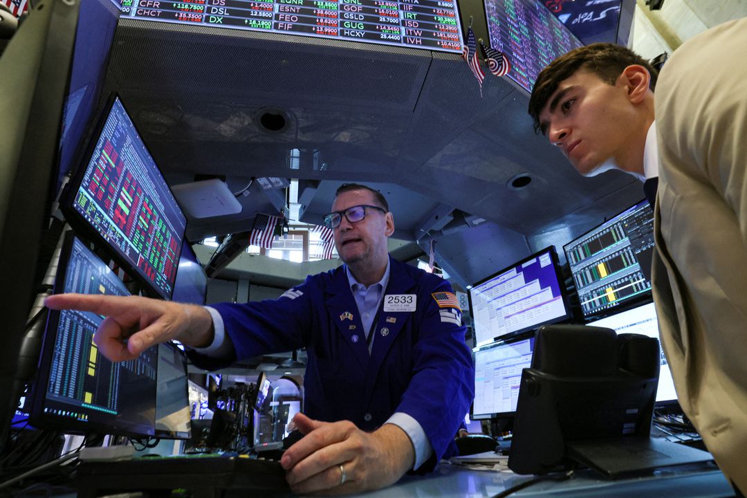 image Wall Street falls after red-hot inflation data
