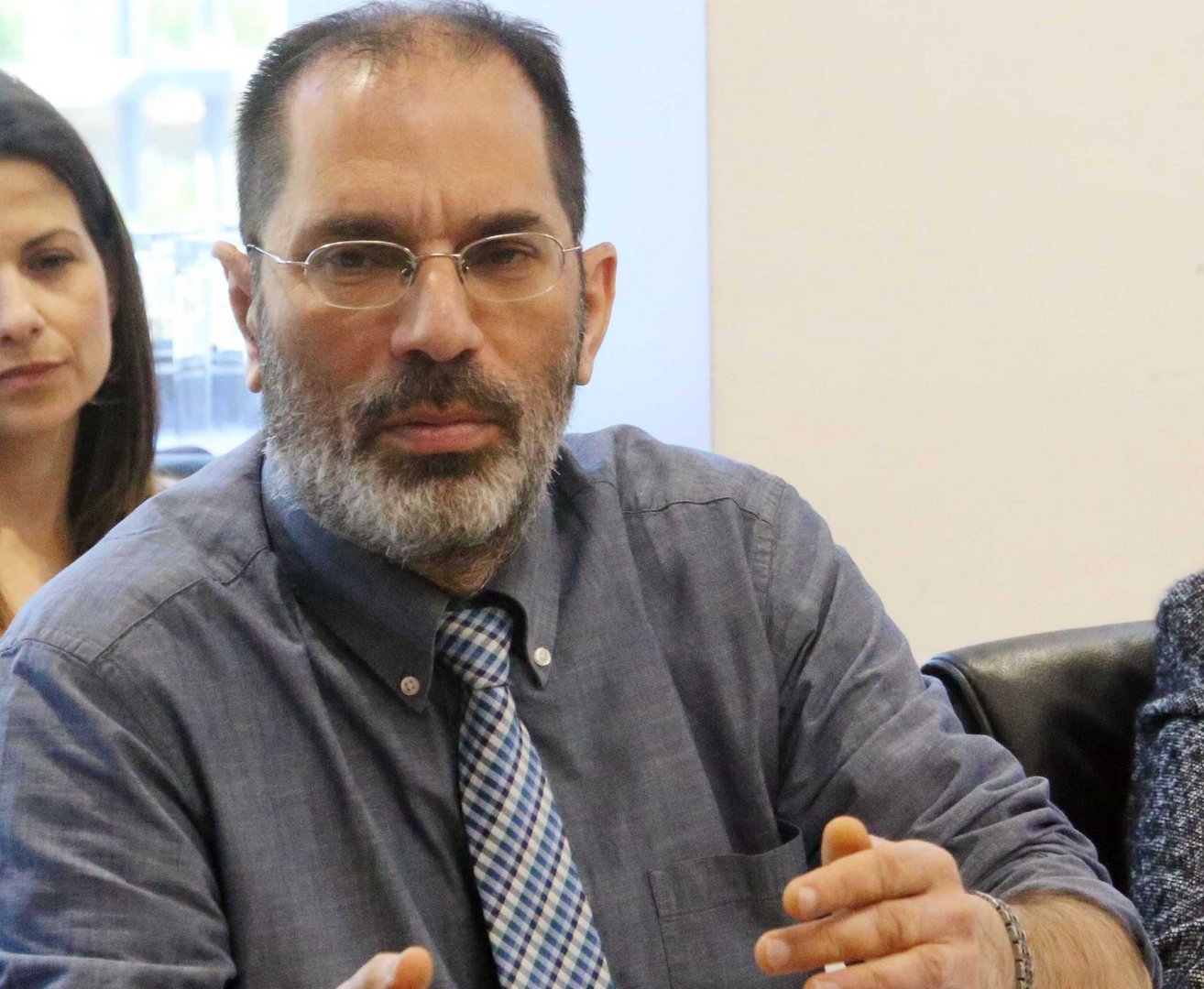 image Parliament to discuss AG and audit office spat