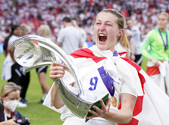 image White retires as tributes pour in for record-breaking England striker