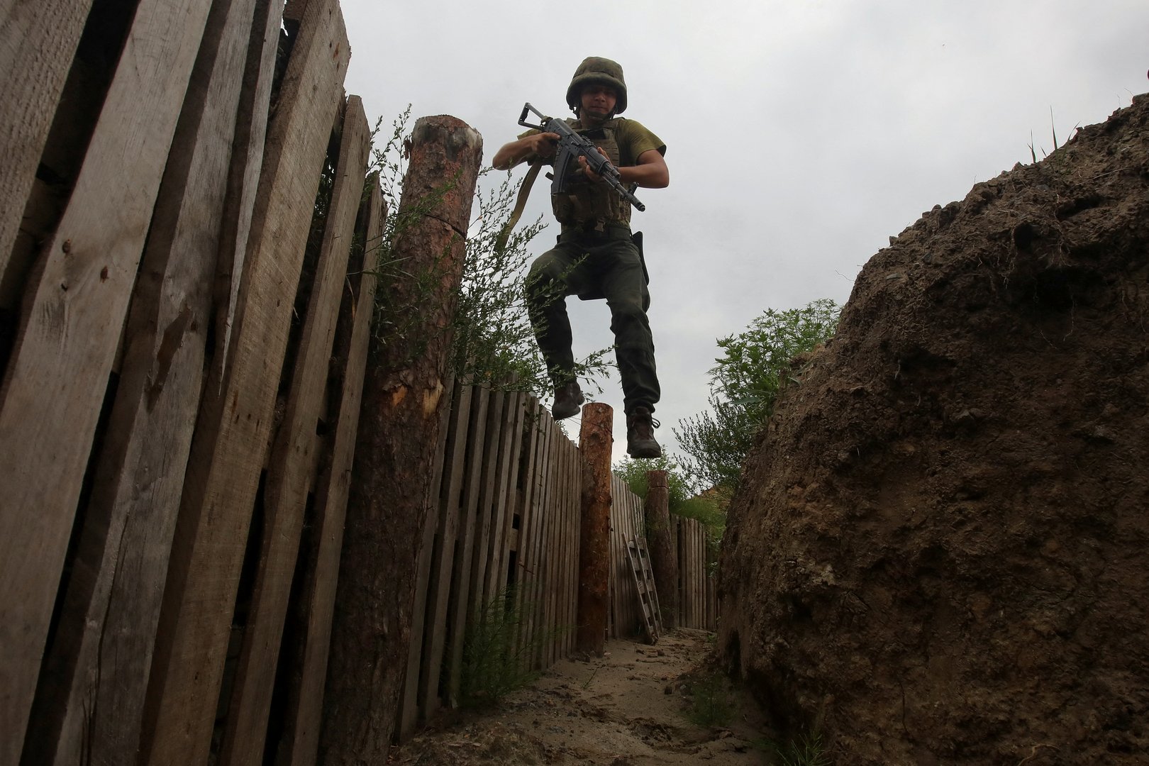 image Ukraine warns of new Russian offensive; Sweden, Finland move closer to joining NATO