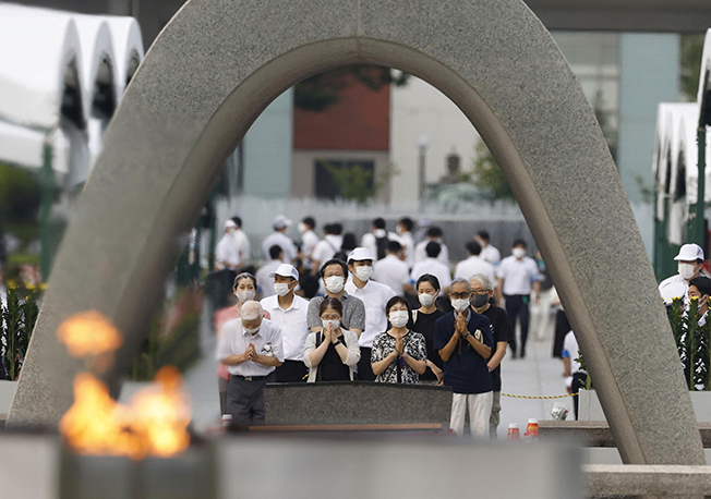 image Hiroshima prays for peace, fears new arms race on atomic bombing anniversary