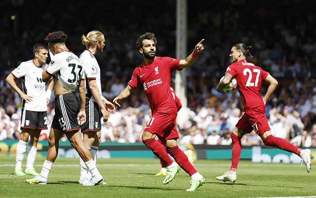 image Fulham hold Liverpool to 2-2 draw