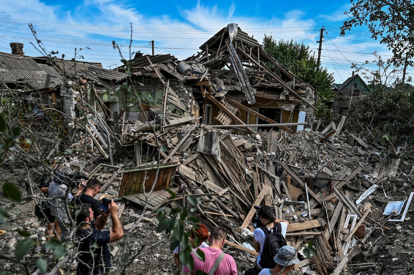 image Heavy fighting near Donetsk as Russia presses offensive in eastern Ukraine