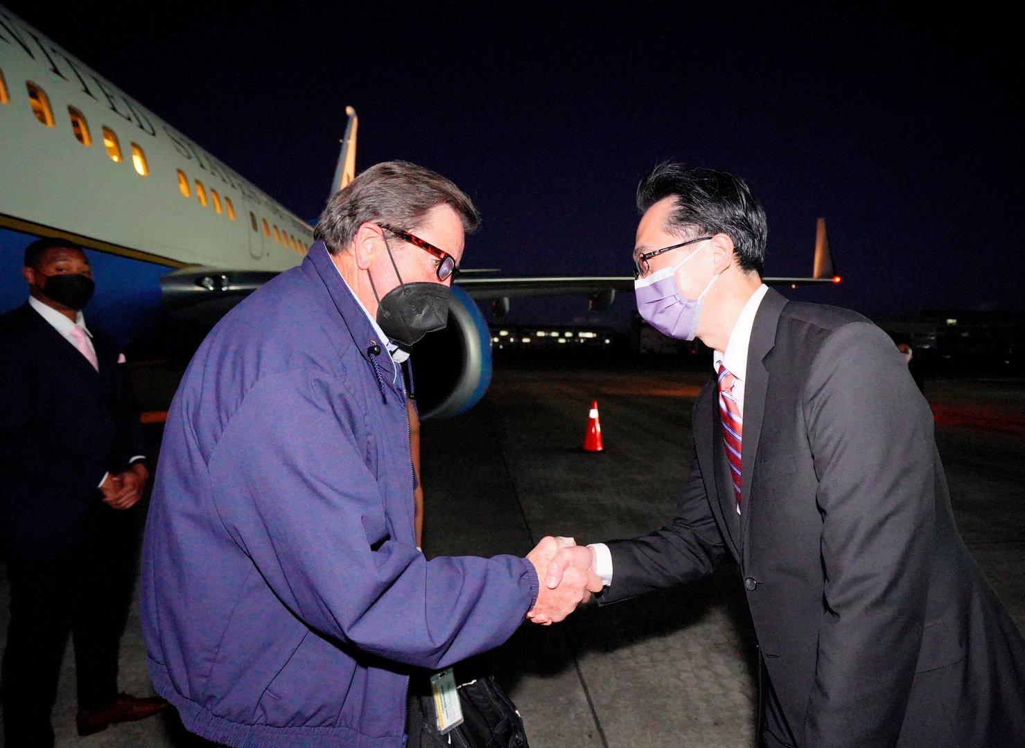 image Angry China stages more drills near Taiwan as U.S. lawmakers visit