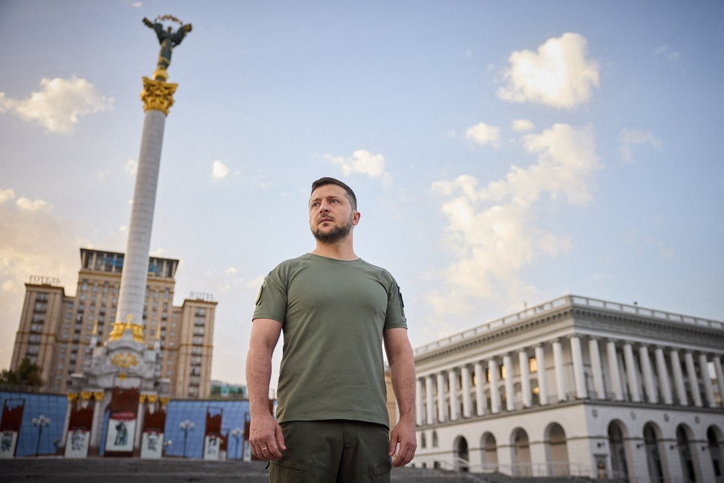 image Zelenskiy accuses Russia of war crimes, sees no early end to war