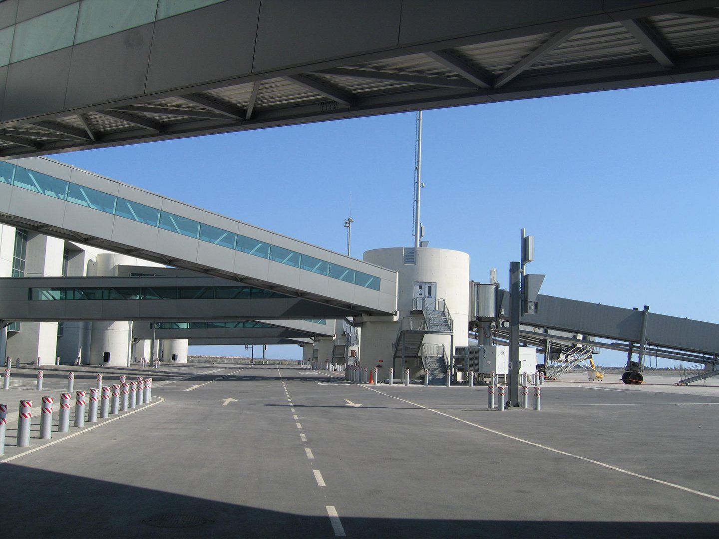 image Traffic at Larnaca airport restored after minor accident