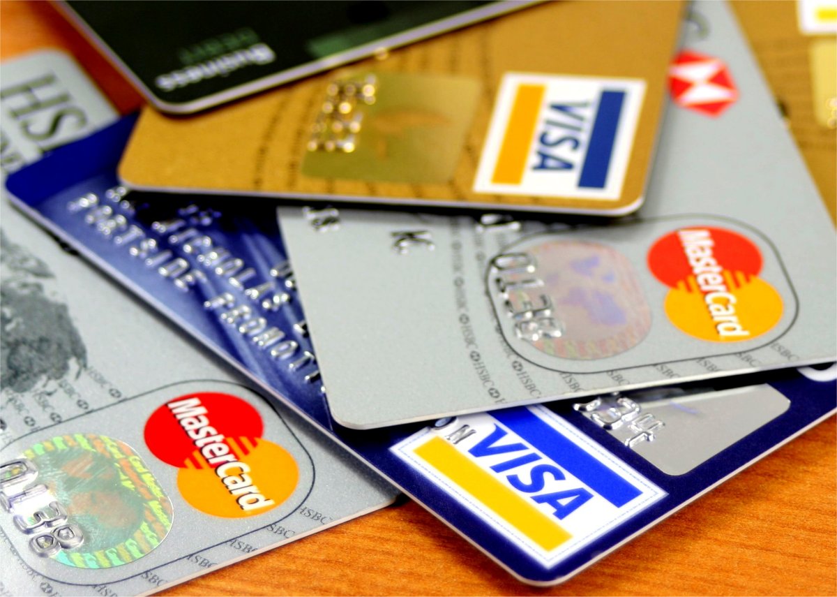 cover Two suspects arrested in Paphos for using bank cards