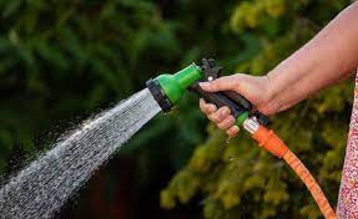 image Consumers urged to conserve water as demand increases outside urban areas