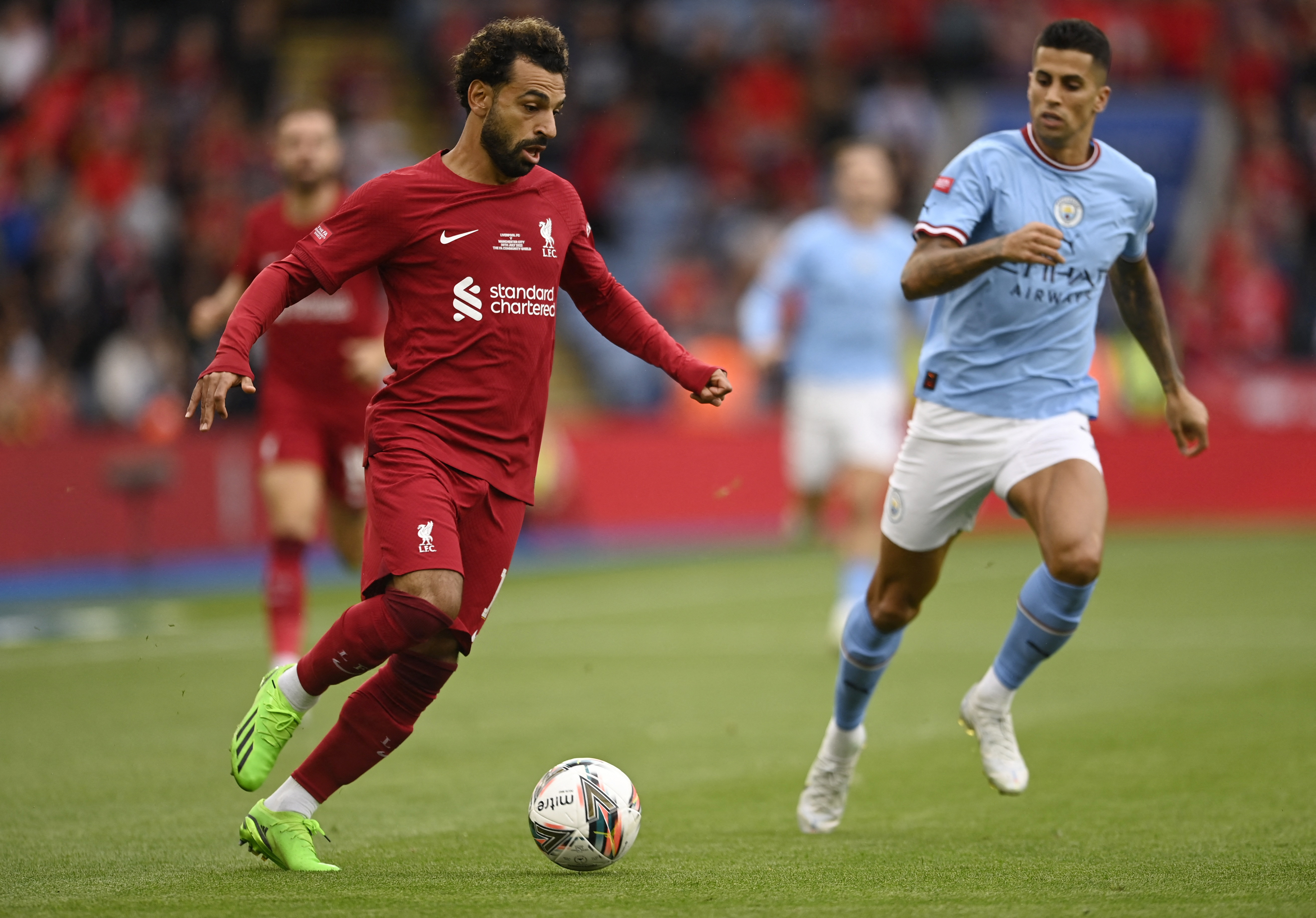 image Chasing pack look to close gap on Premier League duopoly