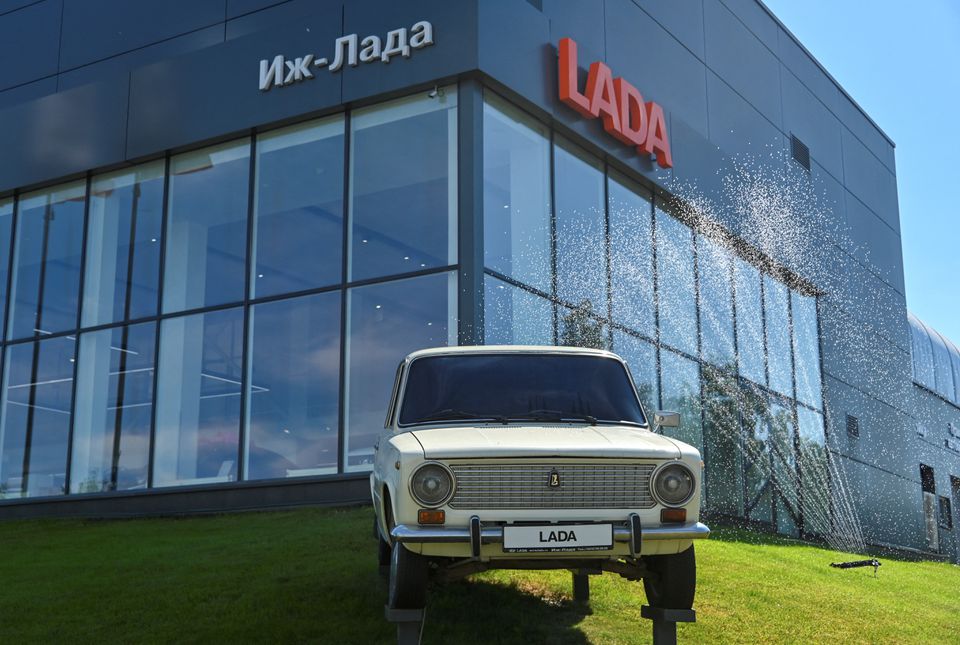 image In isolated Russia, a tale of two economies