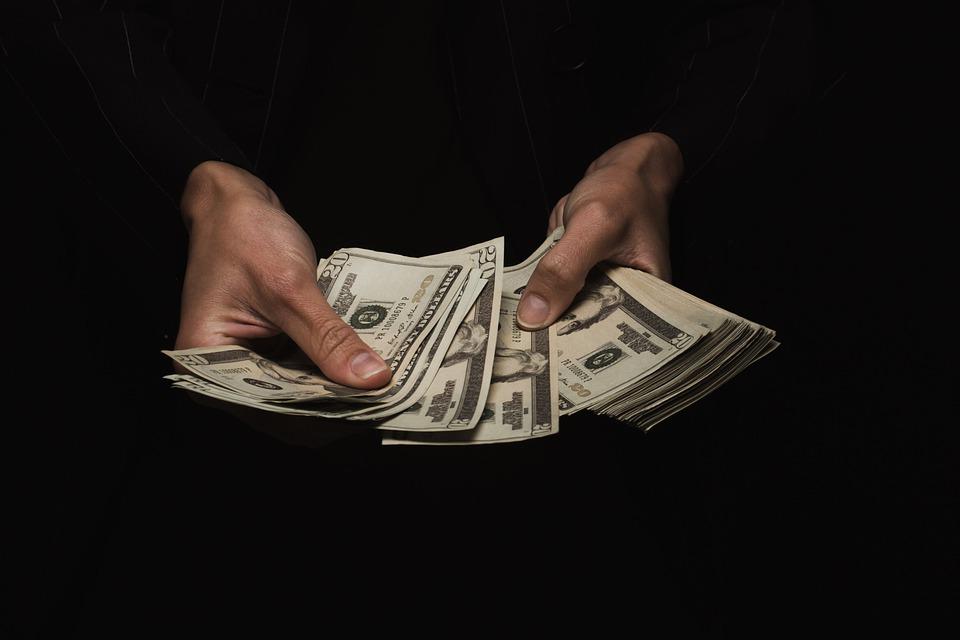 image Man arrested for €9,500 sleight-of-hand theft