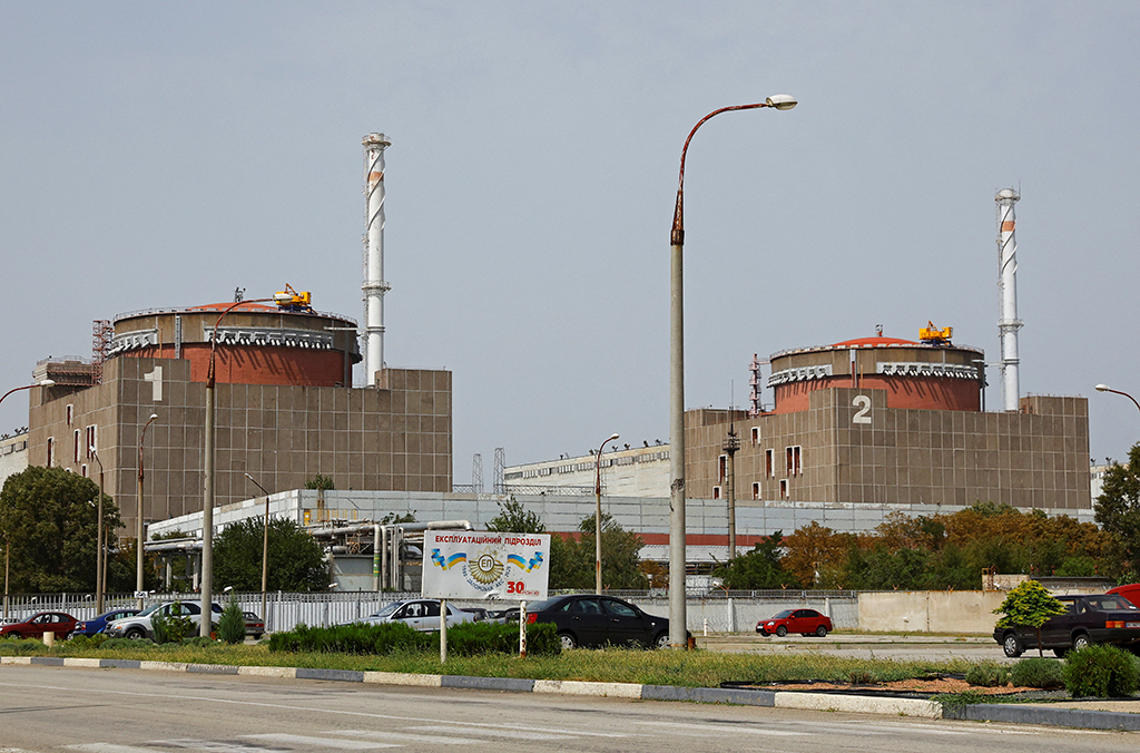 image Ukraine on edge as Zaporizhzhia nuclear plant, nearby towns shelled (updated)