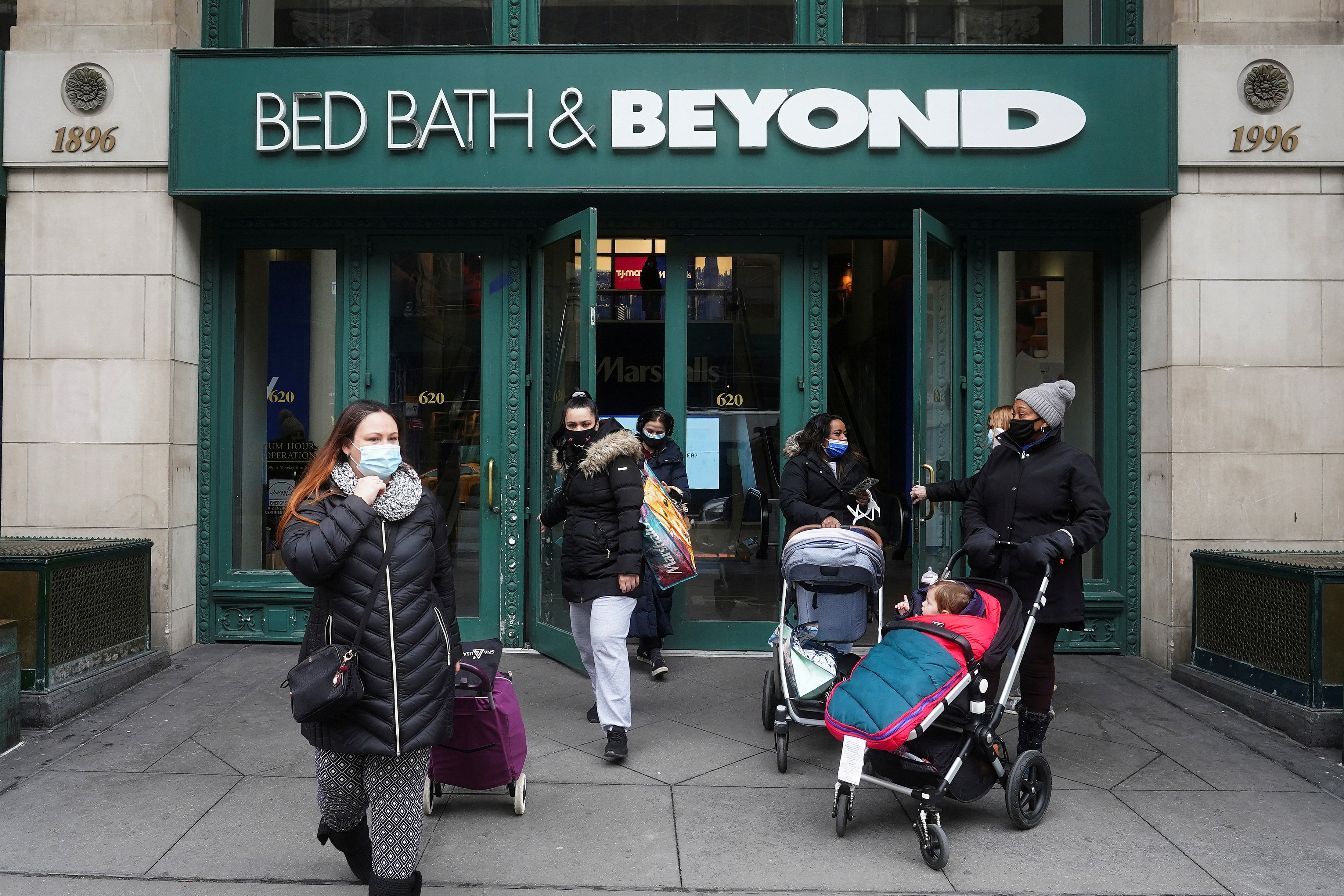 image Bed Bath &#038; Beyond CFO plunges to death at New York&#8217;s Jenga tower &#8211; reports