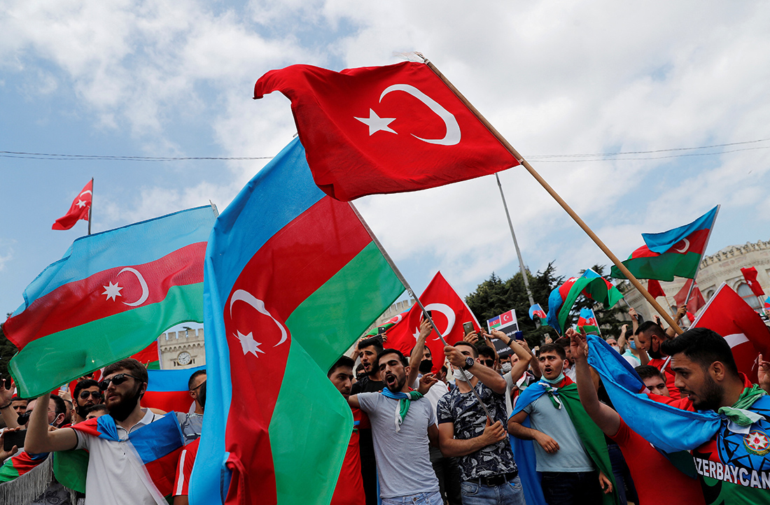 image Armenia and Azerbaijan clash again as foreign peace efforts intensify